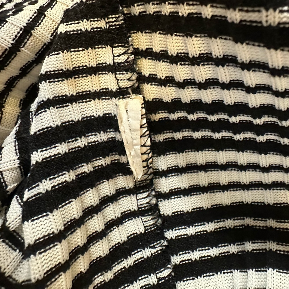 Zara Trafaluc Top Back White Striped Flounce Bell Sleeve Ribbed Womens Small - Picture 8 of 8